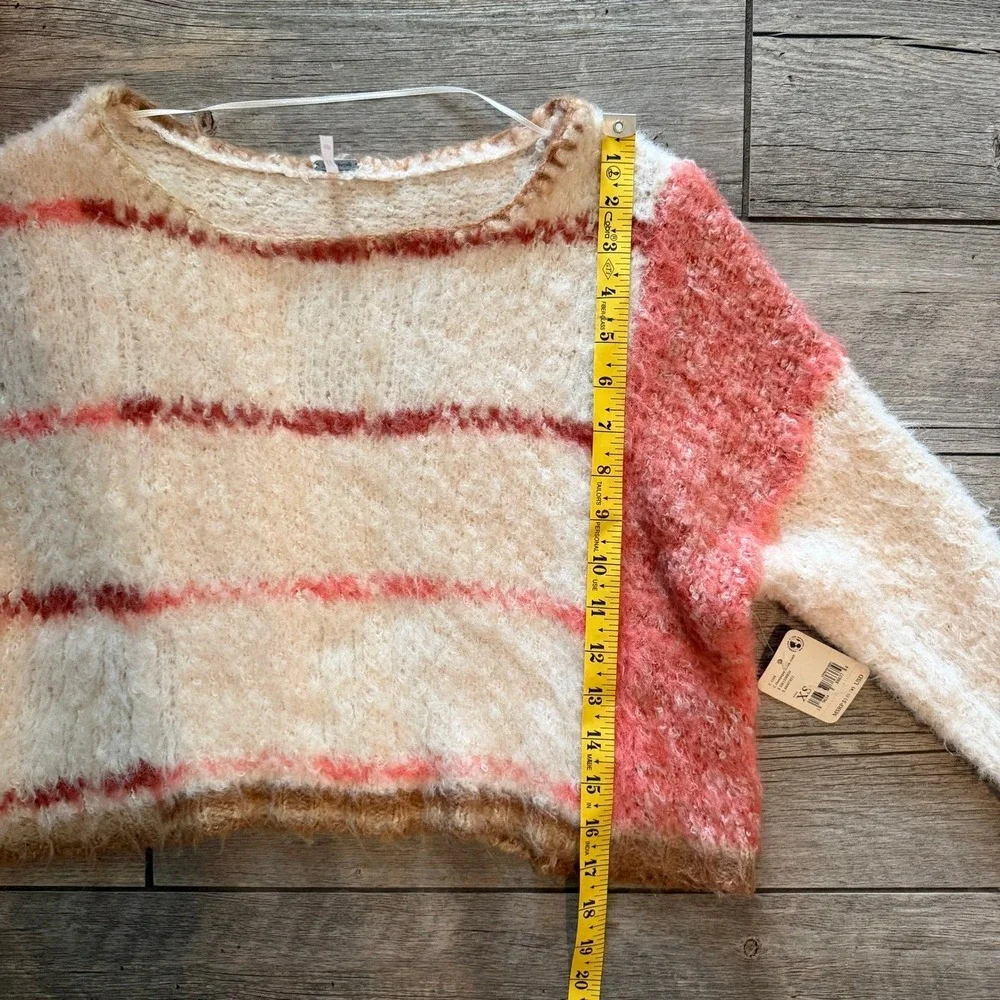 Free People Champagne Dream Comb Fuzzy Striped Cropped Sweater XS OB1530920